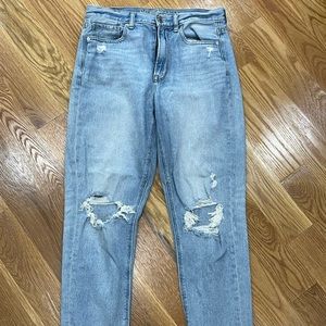 American Eagle light wash distressed mom jeans